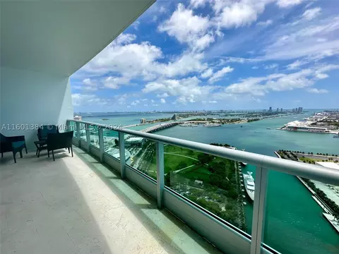 900 Biscayne Blvd #4203, Miami, FL 33132