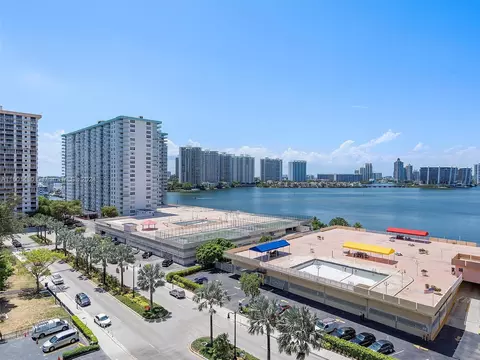 250 174th St #1012, Sunny Isles Beach, FL 33160