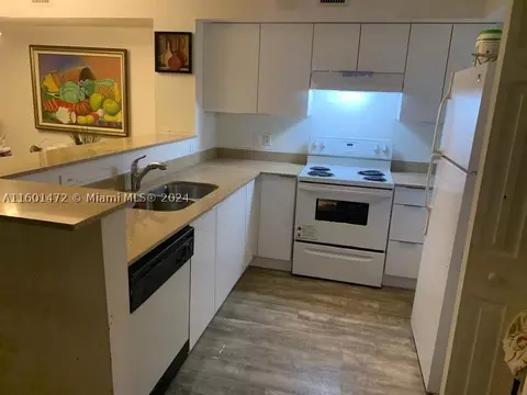 12112 Saint Andrews Pl #104, Miramar, FL 33025