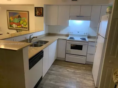 12112 Saint Andrews Pl #104, Miramar, FL 33025