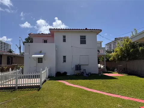 Exterior - 9280 Harding Ave, Surfside, FL 33154 photo 7 of 8