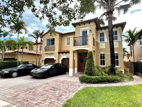 3146 SW 155th Ave, Miami, FL 33185