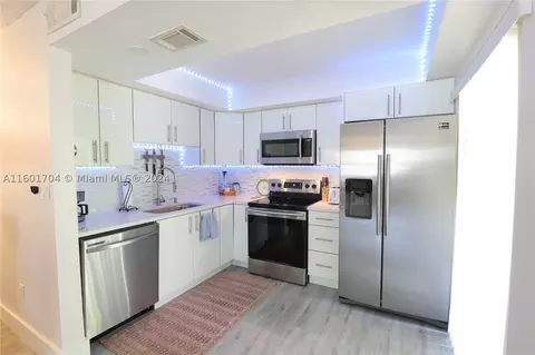 20210 NE 3rd Ct #1, Miami, FL 33179