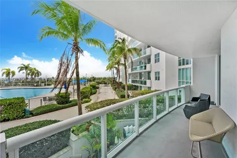 7900 Harbor Island Dr #617, North Bay Village, FL 33141