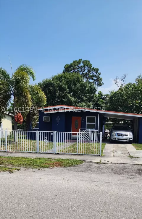 1218 NW 13th Ct, Fort Lauderdale, FL 33311