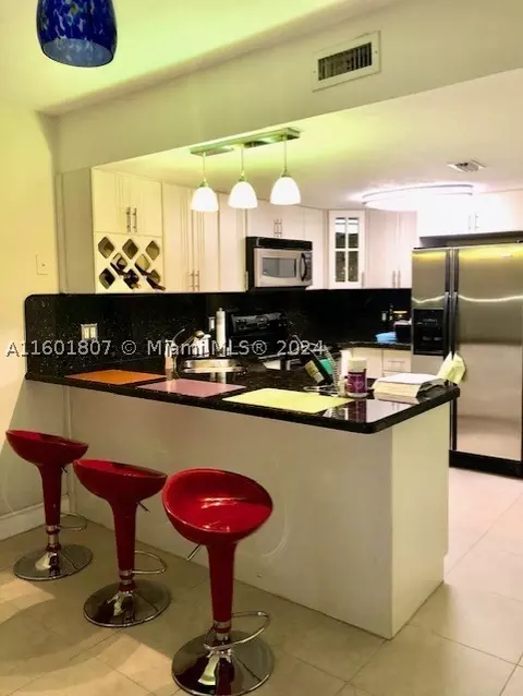 2308 W 68th St #9-2, Hialeah, FL 33016 photo 1