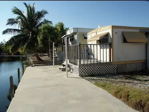 52 Bowie Ln, Key Largo, FL 33037