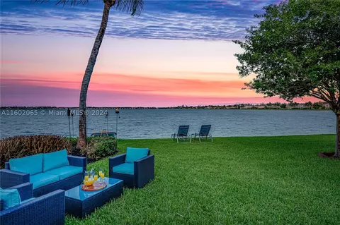 5157 SW 183rd Ave, Miramar, FL 33029