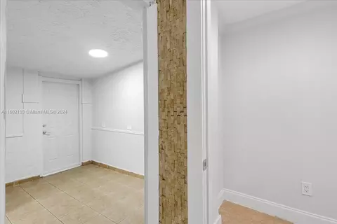 933 W 77th St #933, Hialeah, FL 33014 photo 25