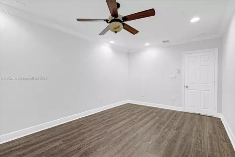 933 W 77th St #933, Hialeah, FL 33014 photo 12