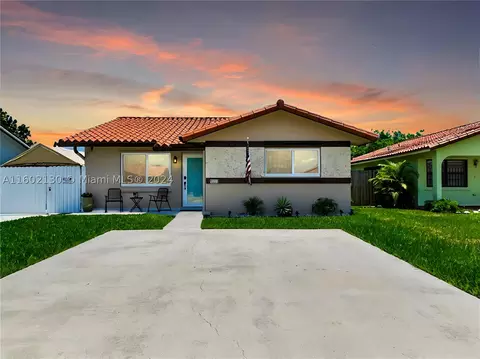 13222 SW 39th Ter, Miami, FL 33175