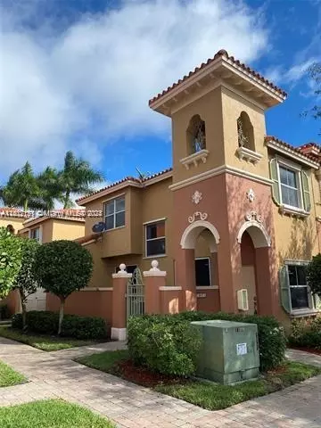 10671 SW 7th St #1801, Pembroke Pines, FL 33025