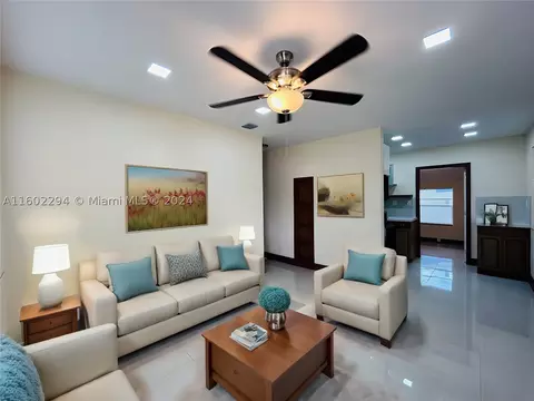 911 NW 34th Way, Lauderhill, FL 33311