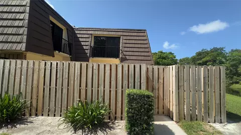612 6th Ct #612, Palm Beach Gardens, FL 33410