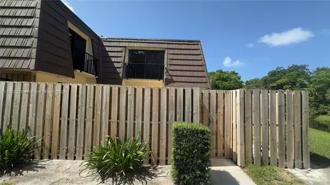612 6th Ct #612, Palm Beach Gardens, FL 33410