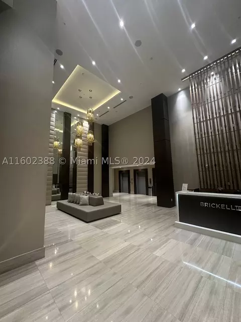 1010 SW 2nd Ave #1409, Miami, FL 33130