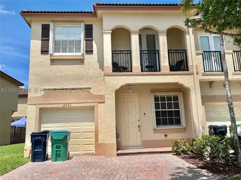 12953 SW 135th Ter, Miami, FL 33186