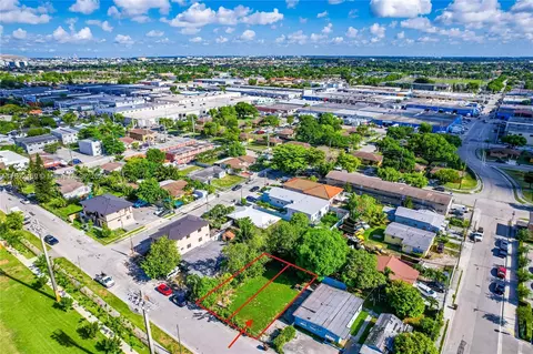 511 W 24, Hialeah, FL 33010