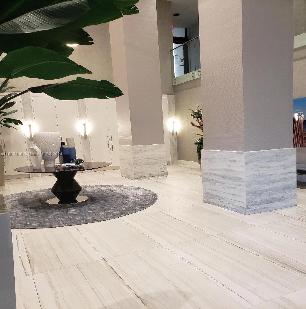 2301 S Ocean Dr Unit 1906