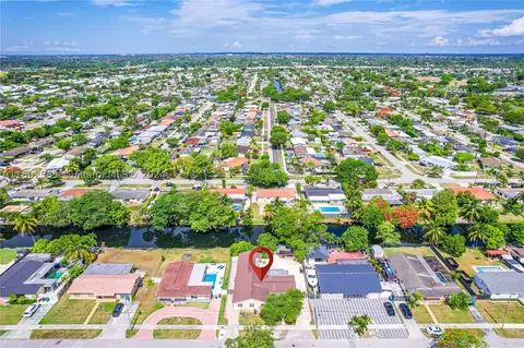 5810 SW 109th Ave, Miami, FL 33173