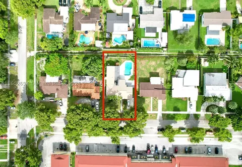720 Rio Vista Dr, Miami Springs, FL 33166