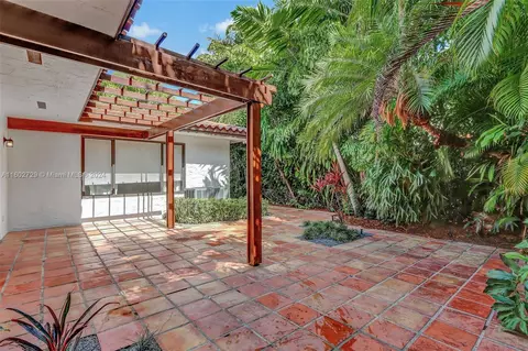 Exterior - 431 Alhambra Cir, Coral Gables, FL 33134 photo 3 of 3