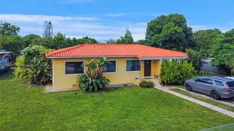 50 W 53rd St, Hialeah, FL 33012 photo 4