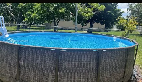 50 W 53rd St, Hialeah, FL 33012 photo 23
