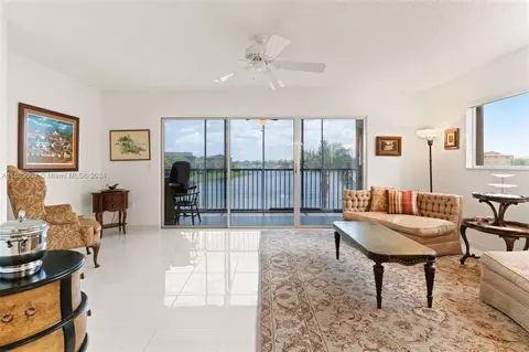 901 SW 141st Ave #312M, Pembroke Pines, FL 33027