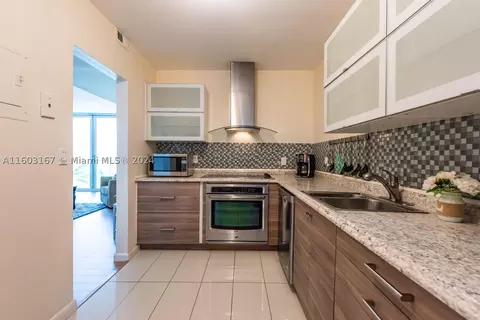 3801 S Ocean Dr #5S, Hollywood, FL 33019