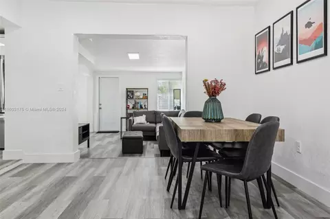 Dining - 511 Forrest Dr, Miami Springs, FL 33166 photo 2 of 2