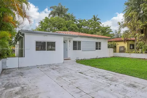 Exterior - 511 Forrest Dr, Miami Springs, FL 33166 photo 3 of 6