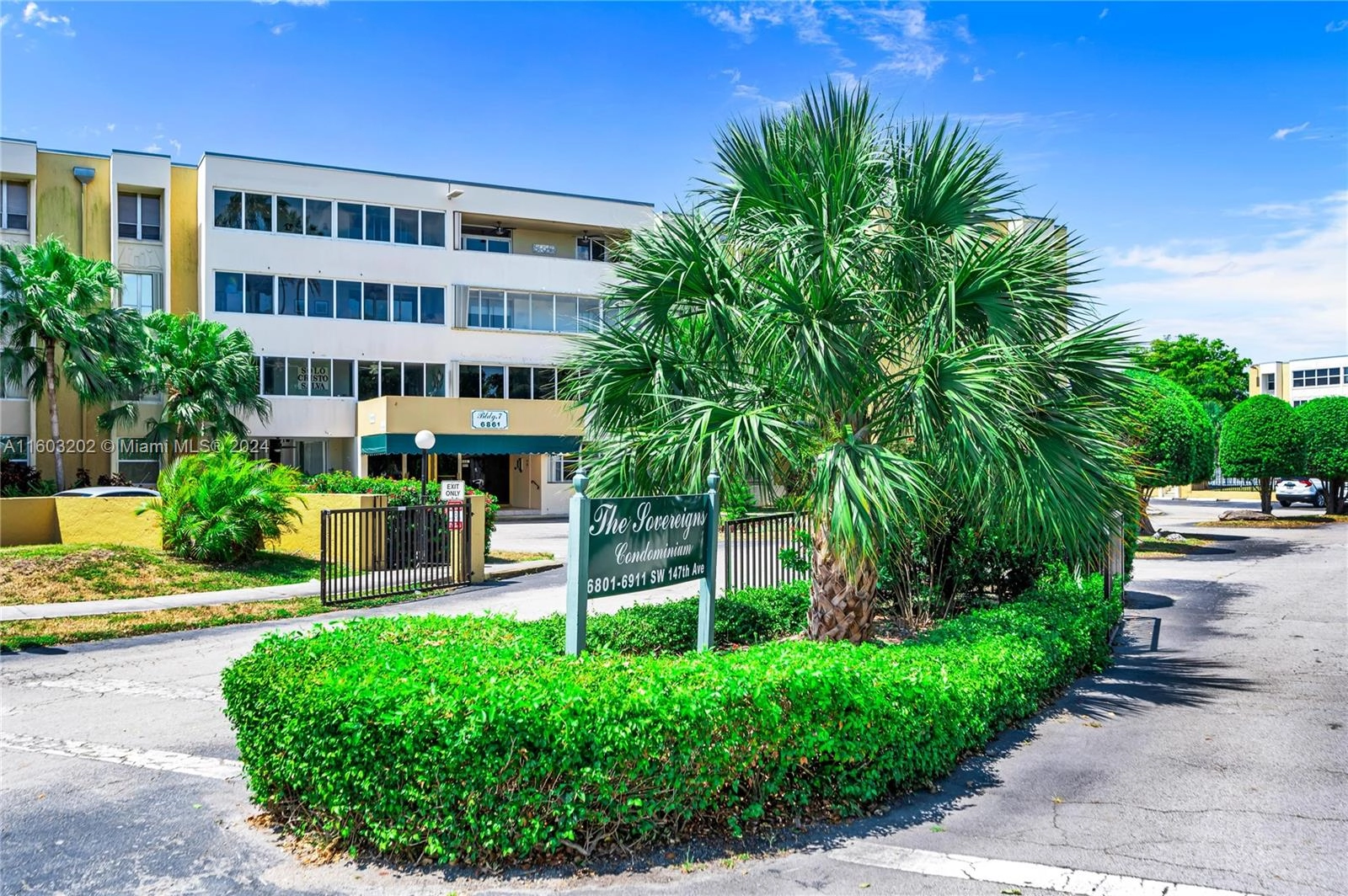 6861 SW 147th Ave Unit 1H  