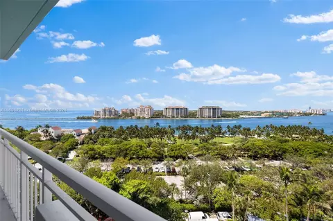 400 S Pointe Dr #1007, Miami Beach, FL 33139