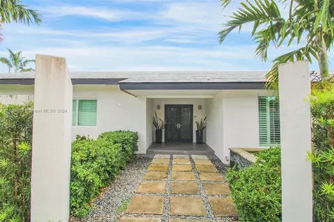 9864 SW 124th Ter, Miami, FL 33176