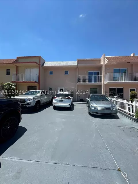 11209 SW 33rd Cir Pl #0, Miami, FL 33165