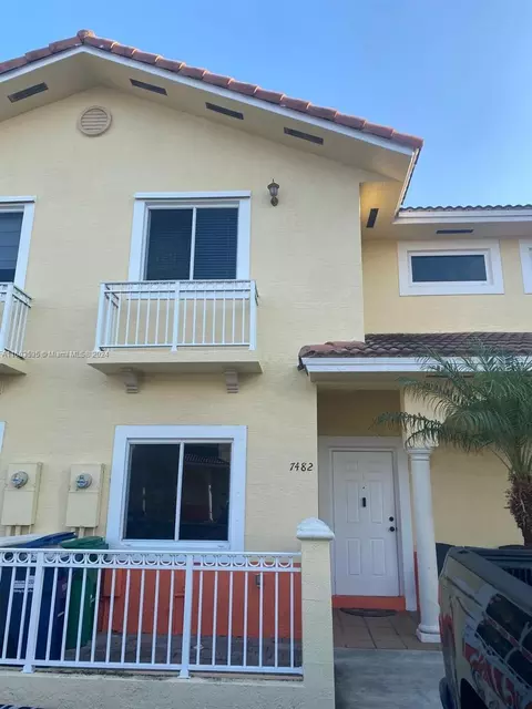 7482 NW 180th Ter #7482, Hialeah, FL 33015