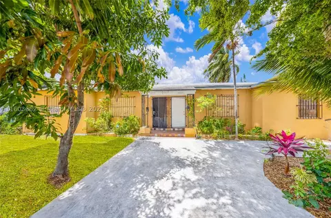 351 NE 82nd St, Miami, FL 33138