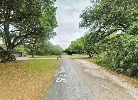1504 Sheldon Ave, Lehigh Acres, FL 33972