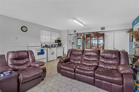 Other - 5100 E 8th Ave, Hialeah, FL 33013 photo 8 of 8