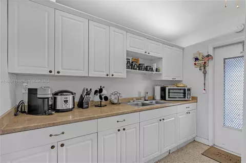 Kitchen - 5100 E 8th Ave, Hialeah, FL 33013 photo 2 of 2