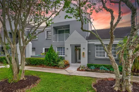 10361 SW 147th Ct Cir #21, Miami, FL 33196