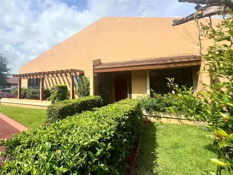 809 NW 79th Ter, Plantation, FL 33324