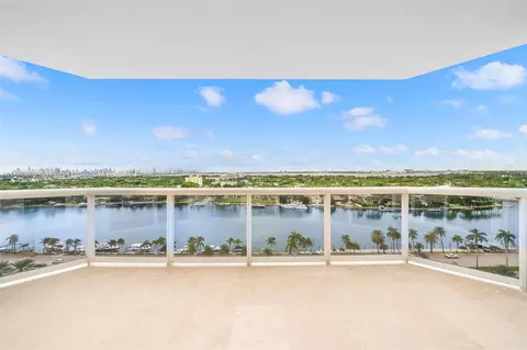 4779 Collins Ave #1606, Miami Beach, FL 33140