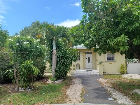 1160 NE 129th St, North Miami, FL 33161