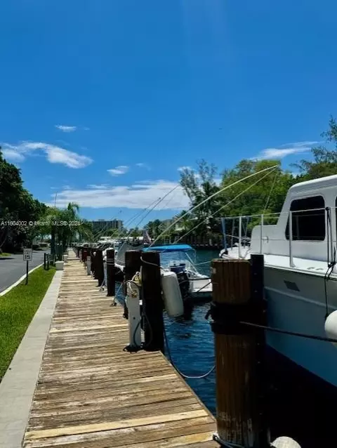 6471 Bay Club Dr #1, Fort Lauderdale, FL 33308