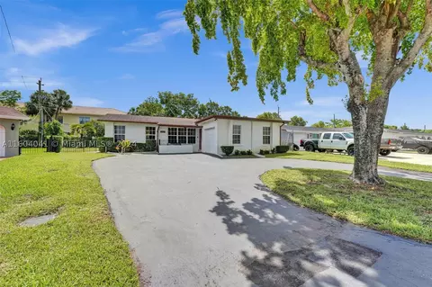 2613 E Sutton Dr, Miramar, FL 33025