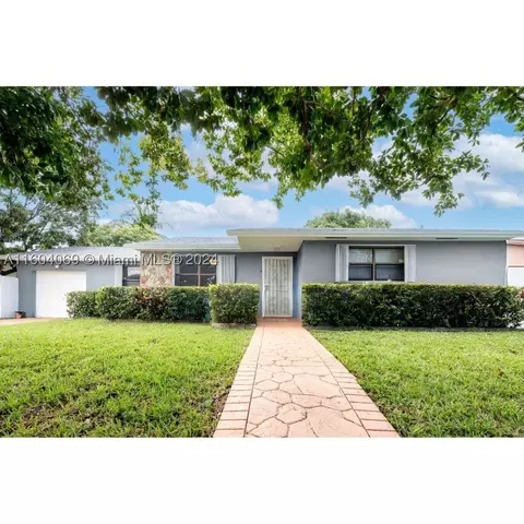 11327 SW 164th St, Miami, FL 33157