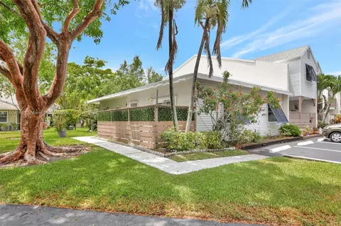 4835 S Hemingway Cir, Margate, FL 33063