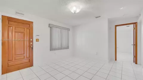 620 E 61st St, Hialeah, FL 33013 photo 9